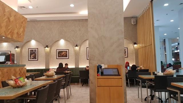 Pappajack Green Pramuka Square